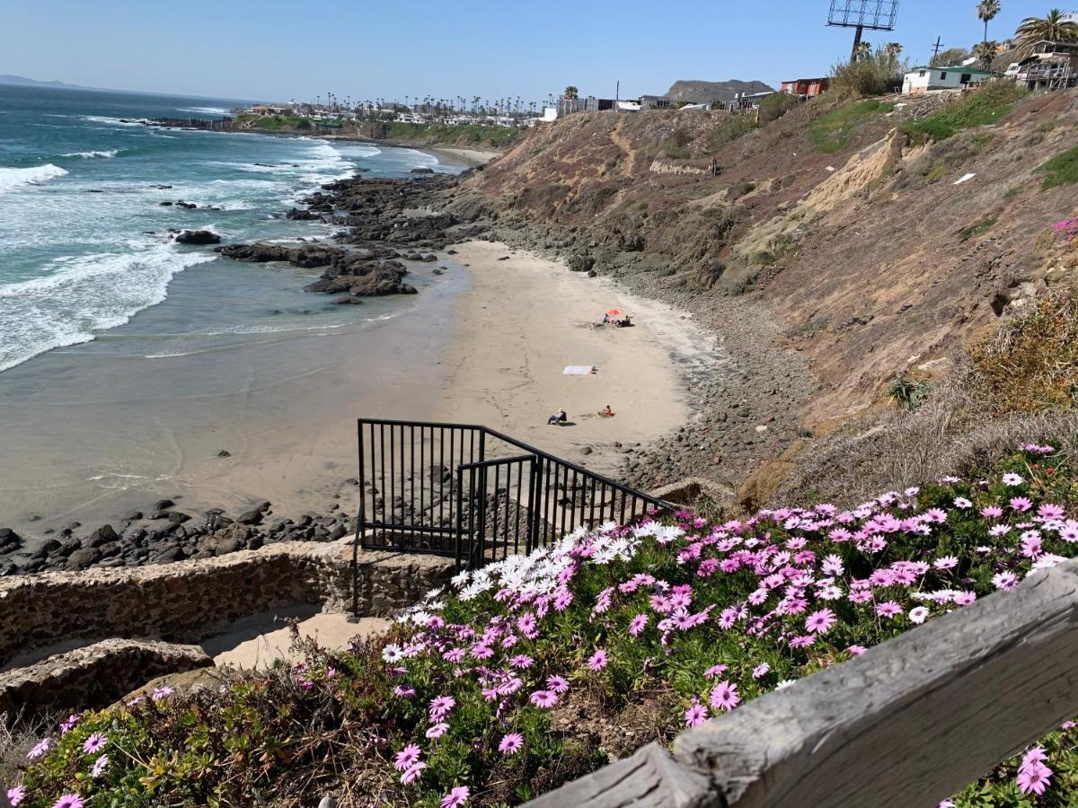 Beachfront Condo Close Puerto Nuevo, Papas, And Valle De Guadalupe Rosarito Exteriör bild